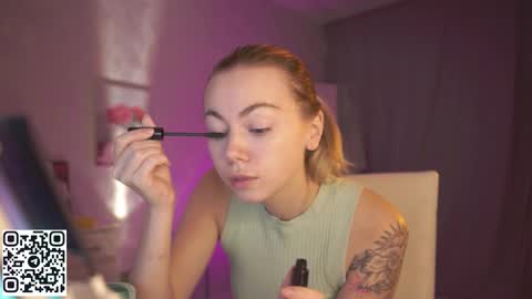 Snapshot of justbarbie chatting on 09-12-25, 10:26 Alexa online show from 09-12-25, 10:26