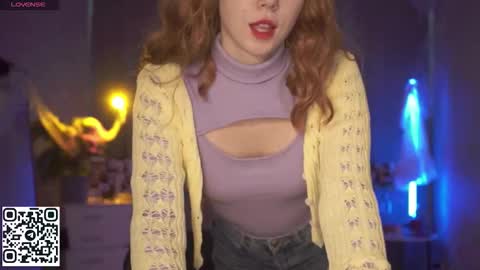 Snapshot of justbarbie chatting on 10-16-25, 10:05 Alexa online show from 10-16-25, 10:05