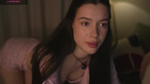 Snapshot of justbarbie_new_ chatting on 04-30-26, 06:36 Katarina online show from 04-30-26, 06:36