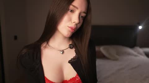 Snapshot of justbarbie_new_ chatting on 05-31-26, 07:48 Katarina online show from 05-31-26, 07:48