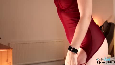 Snapshot of justbecauseiloveit chatting on 09-15-25, 02:06 Billie B William online show from 09-15-25, 02:06