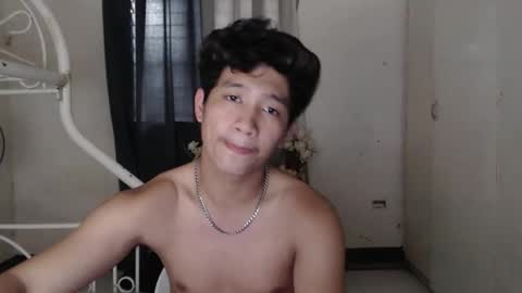 Snapshot of justcallme_cyril chatting on 06-04-26, 04:40 Cyril online show from 06-04-26, 04:40