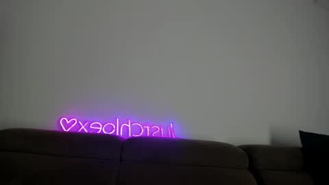 Snapshot of justchloex chatting on 11-09-25, 07:06 Chloe online show from 11-09-25, 07:06