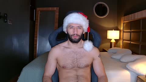 Snapshot of justin_hton chatting on 12-05-24, 10:23 Justin online show from 12-05-24, 10:23