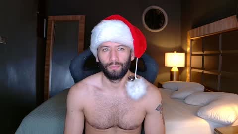 Snapshot of justin_hton chatting on 12-13-24, 10:55 Justin online show from 12-13-24, 10:55