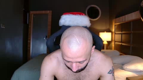 Snapshot of justin_hton chatting on 12-26-24, 10:59 Justin online show from 12-26-24, 10:59