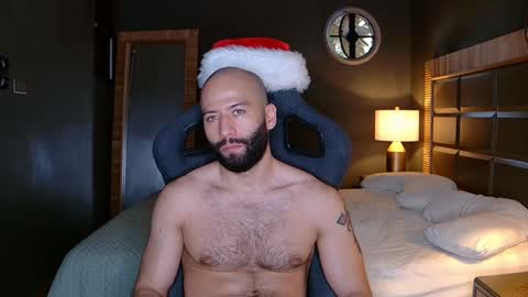 Snapshot of justin_hton chatting on 12-26-24, 02:05 Justin online show from 12-26-24, 02:05