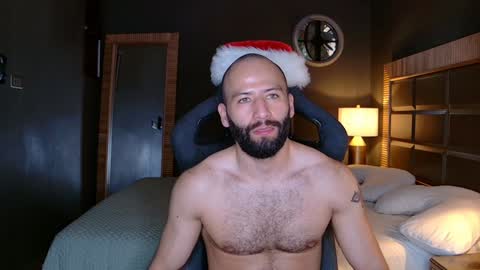 Snapshot of justin_hton chatting on 12-29-24, 10:25 Justin online show from 12-29-24, 10:25