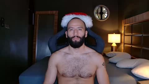 Snapshot of justin_hton chatting on 01-03-25, 01:58 Justin online show from 01-03-25, 01:58