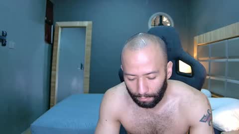 Snapshot of justin_hton chatting on 01-10-25, 03:16 Justin online show from 01-10-25, 03:16