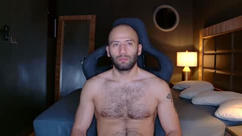 Snapshot of justin_hton chatting on 01-28-25, 10:12 Justin online show from 01-28-25, 10:12