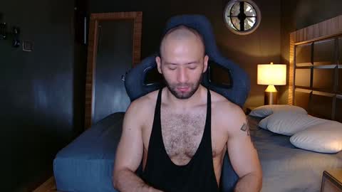 Snapshot of justin_hton chatting on 01-28-25, 01:16 Justin online show from 01-28-25, 01:16