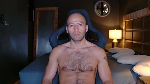 Snapshot of justin_hton chatting on 02-04-25, 12:22 Justin online show from 02-04-25, 12:22