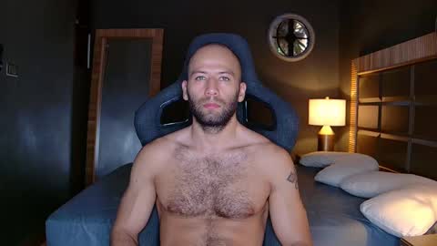 Snapshot of justin_hton chatting on 02-15-25, 09:15 Justin online show from 02-15-25, 09:15