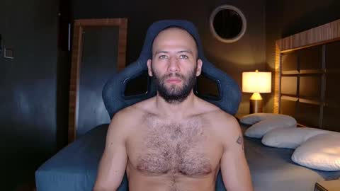 Snapshot of justin_hton chatting on 02-28-25, 10:20 Justin online show from 02-28-25, 10:20