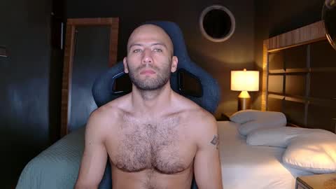 Snapshot of justin_hton chatting on 03-03-25, 10:28 Justin online show from 03-03-25, 10:28