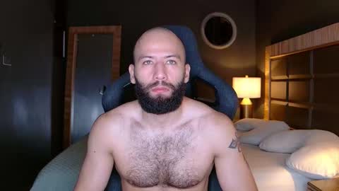 Snapshot of justin_hton chatting on 10-16-25, 09:32 Justin online show from 10-16-25, 09:32