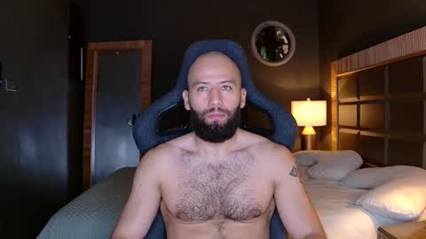 Snapshot of justin_hton chatting on 10-30-25, 11:33 Justin online show from 10-30-25, 11:33