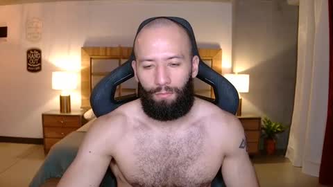 Snapshot of justin_hton chatting on 11-30-25, 11:42 Justin online show from 11-30-25, 11:42