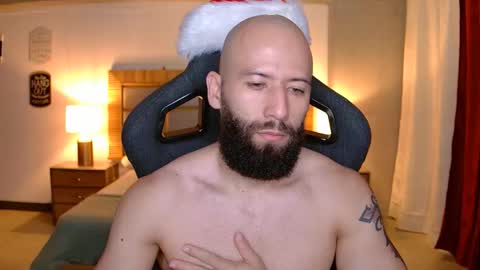 Snapshot of justin_hton chatting on 12-20-25, 08:21 Justin online show from 12-20-25, 08:21