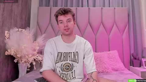 Arthur online show from 09-22-25, 08:49