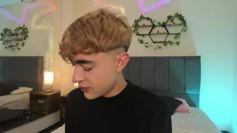 Justin online show from 11-25-25, 11:21