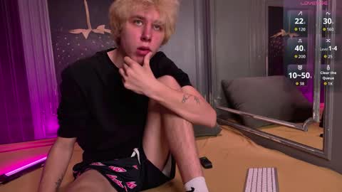 justTEEN online show from 03-26-26, 11:05