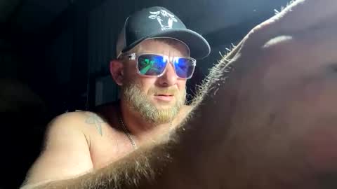 Snapshot of justincase8669 chatting on 10-14-25, 03:40 justincase8669 online show from 10-14-25, 03:40