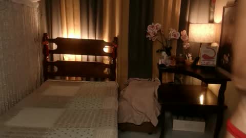 justine_hunk online show from 12-02-25, 04:29