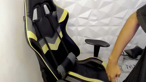 J U S T I N online show from 02-20-25, 06:02