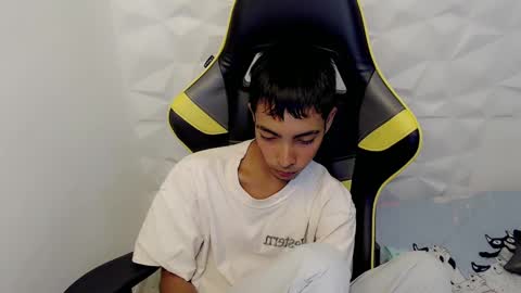 J U S T I N online show from 02-27-25, 07:26