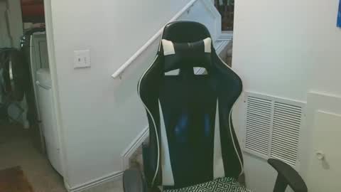 justintym69 online show from 10-08-25, 08:17