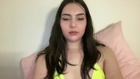 Snapshot of justjessiedirtygirl chatting on 01-01-25, 11:49 Jess online show from 01-01-25, 11:49