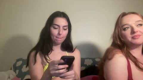 Snapshot of justjessiedirtygirl chatting on 01-10-25, 03:07 Jess online show from 01-10-25, 03:07