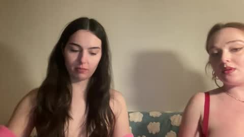 Snapshot of justjessiedirtygirl chatting on 01-22-25, 03:20 Jess online show from 01-22-25, 03:20