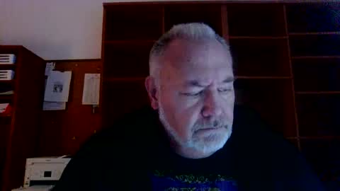 justme196756 online show from 10-27-25, 06:39