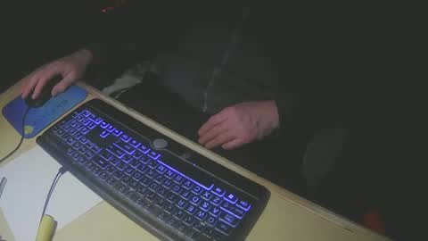 Snapshot of justme39057 chatting on 02-13-25, 04:11 Justme39057 online show from 02-13-25, 04:11