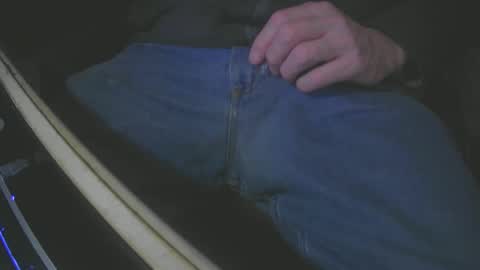 Snapshot of justme39057 chatting on 02-23-25, 11:04 Justme39057 online show from 02-23-25, 11:04