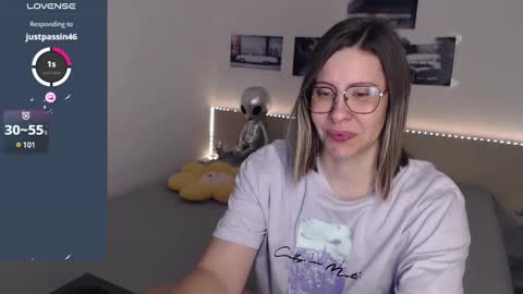 Julie online show from 01-17-25, 05:21