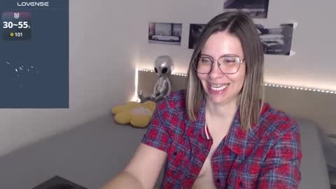 Julie online show from 01-20-25, 05:59