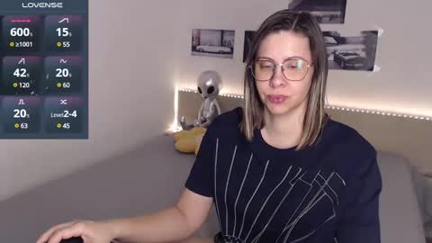 Julie online show from 01-27-25, 04:52