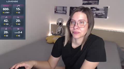 Julie online show from 01-28-25, 05:22