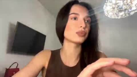 justoliviamoon online show from 07-27-26, 10:17