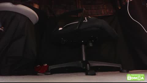 M. Dean online show from 04-08-26, 07:03