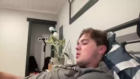 Snapshot of justsoboredlol chatting on 10-22-25, 06:24 justsoboredlol online show from 10-22-25, 06:24