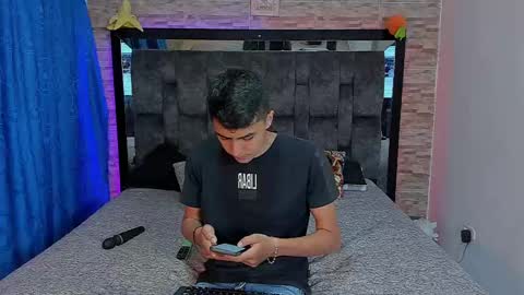 Juan and friends online show from 02-17-25, 07:37