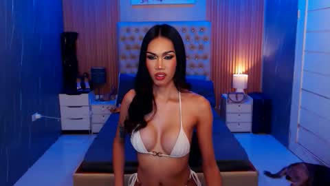 Snapshot of jynxocean chatting on 03-08-26, 10:52 Jynx online show from 03-08-26, 10:52