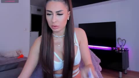 k_chic1 online show from 03-05-25, 09:38