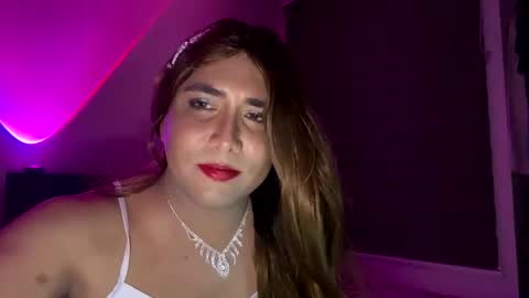 Snapshot of k_i_m_o_r_a_h chatting on 01-02-25, 12:02 KIM online show from 01-02-25, 12:02