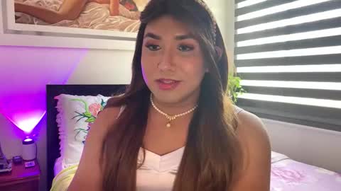 Snapshot of k_i_m_o_r_a_h chatting on 10-02-25, 02:35 KIM online show from 10-02-25, 02:35